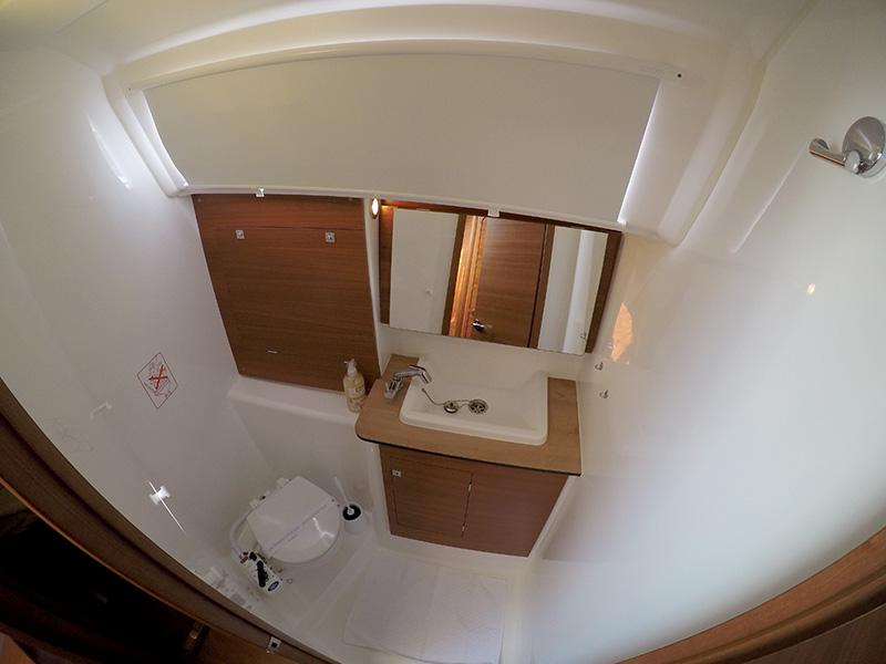 Book yachts online - sailboat - Dufour 382 GL - Tanja - BT - rent