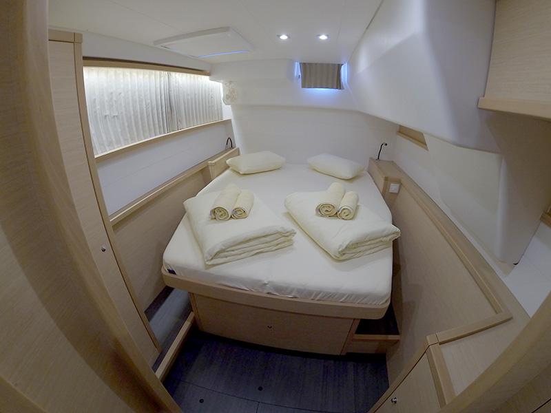 Book yachts online - catamaran - Lagoon 450 - Juraj - rent