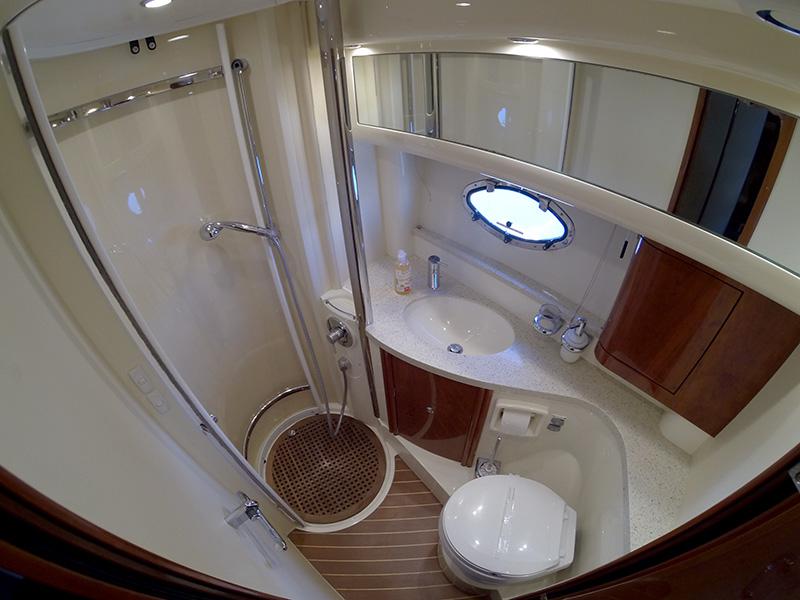 Book yachts online - motorboat - Fairline Phantom 40 - Fair Play (Jet ski - option with extra charge) - rent