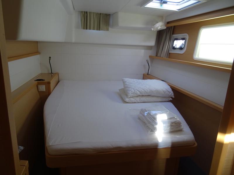 Book yachts online - catamaran - Lagoon 450 - Aeropi - rent