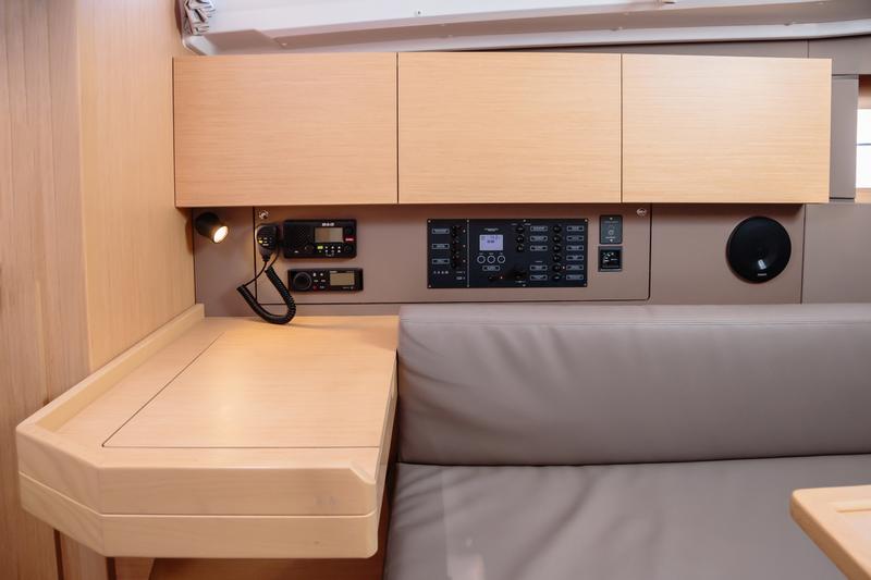 Book yachts online - sailboat - Oceanis 35.1 - New - Comfort line - rent