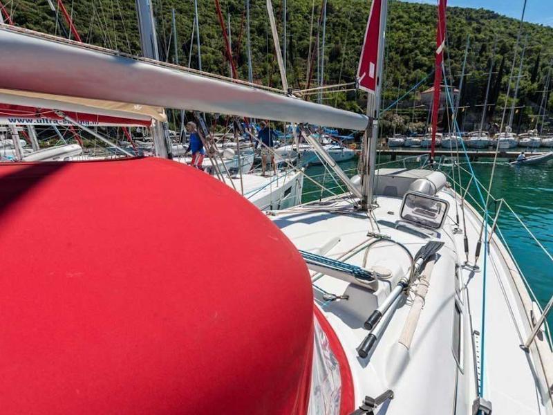 Book yachts online - sailboat - Oceanis 423 - Pločica - rent