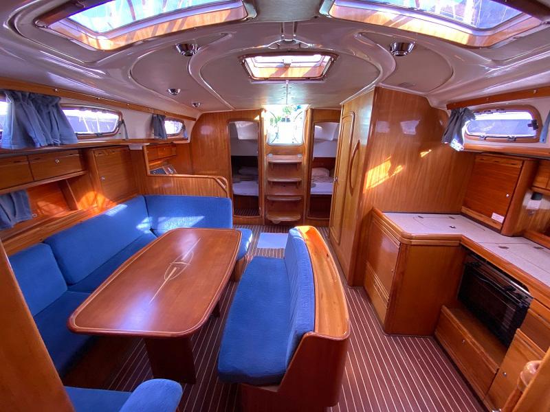 Book yachts online - sailboat - Bavaria 46 - Esperanza - rent