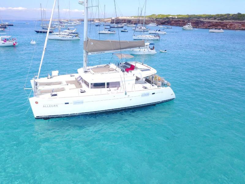 Book yachts online - catamaran - Lagoon 450 - Allegra - rent