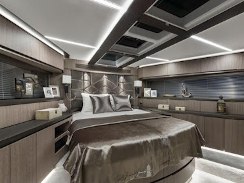 Book yachts online - motorboat - Galeon 640 Fly - FG Star - rent