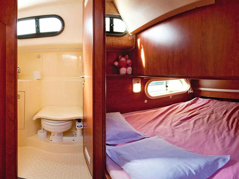 Book yachts online - motorboat - Sedan 1000 - CHOISEY FR - rent