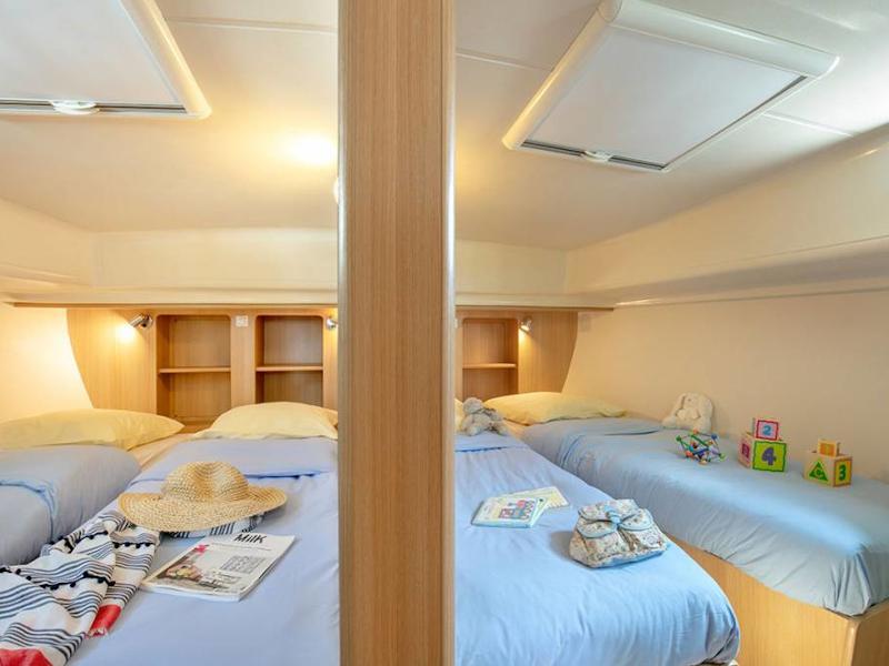 Book yachts online - motorboat - Quattro Fly C - Fitou - rent