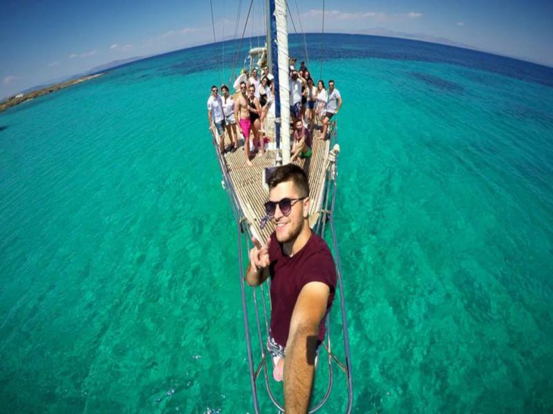 Book yachts online - sailboat - Freedom 58 - Ikarian Star - rent