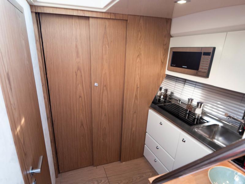 Book yachts online - motorboat - Sessa C35 - Jupika - rent