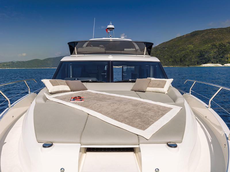Book yachts online - motorboat - Absolute 47 Fly - Vardo - rent