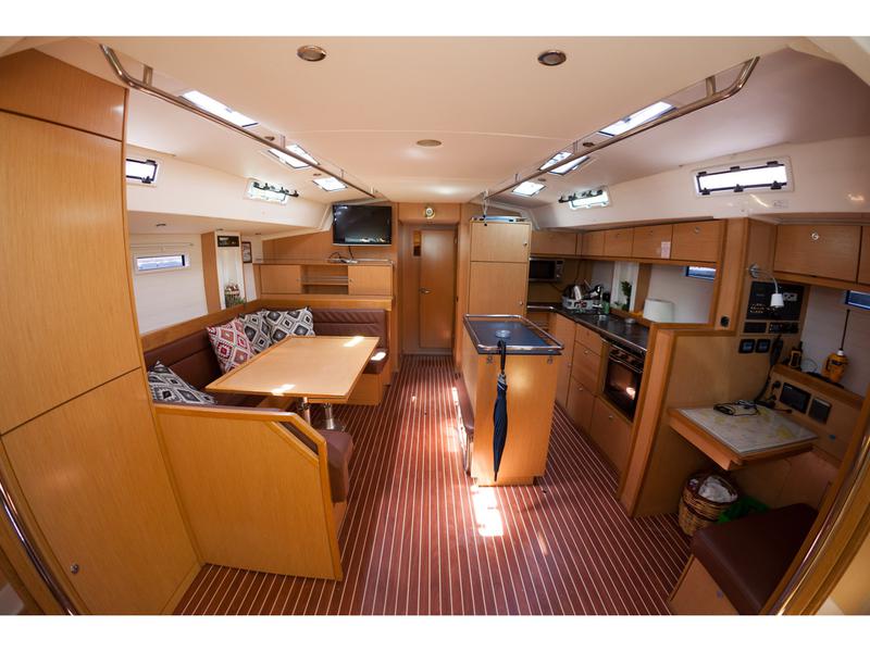 Book yachts online - sailboat - Bavaria 55 Cruiser - Aenaos - rent