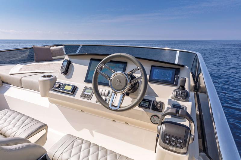 Book yachts online - motorboat - Absolute 47 Fly - Riaz-Tahia - rent
