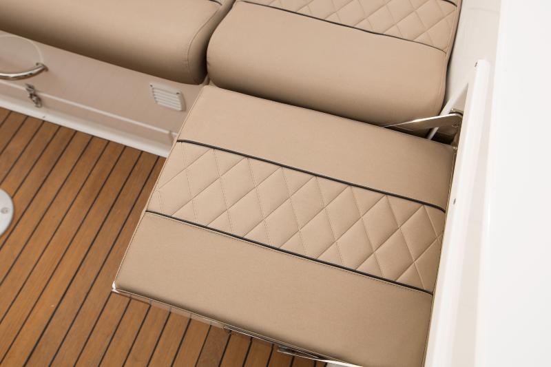 Book yachts online - motorboat - Atlantic Marine Sun Cruiser 690 - Nana - rent