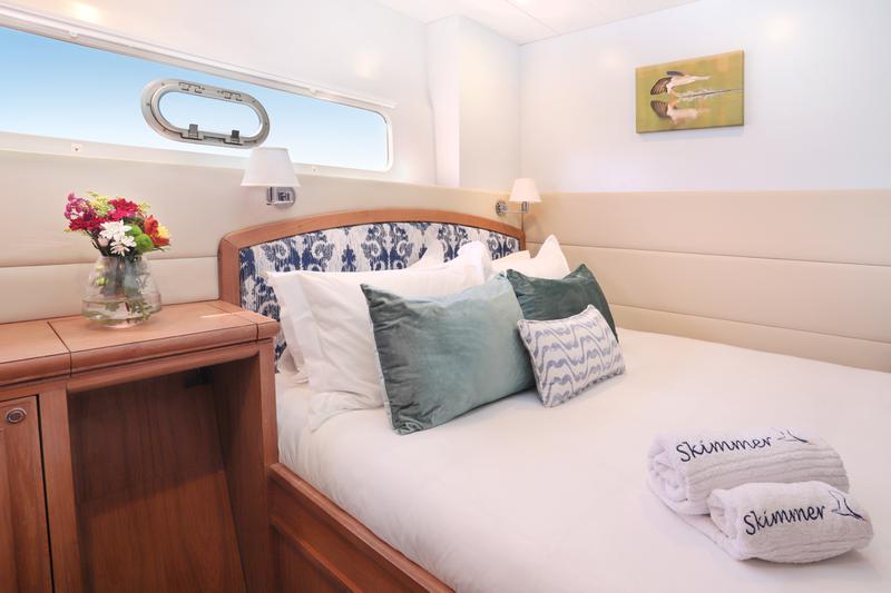 Book yachts online - catamaran - Open Ocean 740Performance - Skimmer - rent