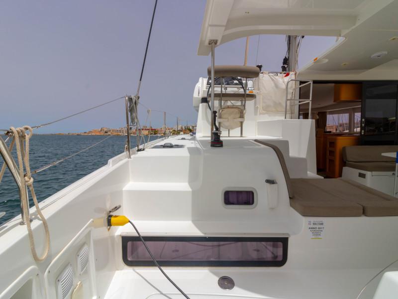 Book yachts online - catamaran - Lagoon 42 - Magan - rent