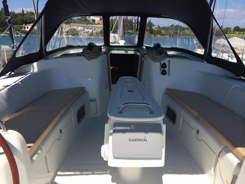 Book yachts online - sailboat - Cyclades 50.5 - MANNA+BowThruster - rent