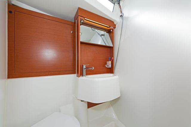 Book yachts online - sailboat - Oceanis 51.1 (4+1 cab) A/C &amp; GEN. - DEMILIA STAR - rent