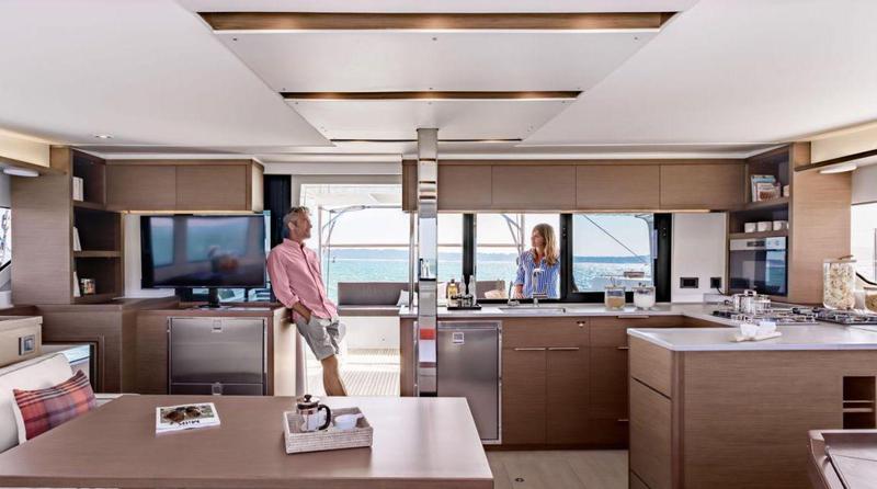 Book yachts online - catamaran - Lagoon 46  (4+1 cab) A/C &amp; GEN &amp; WM - OMNIA - rent