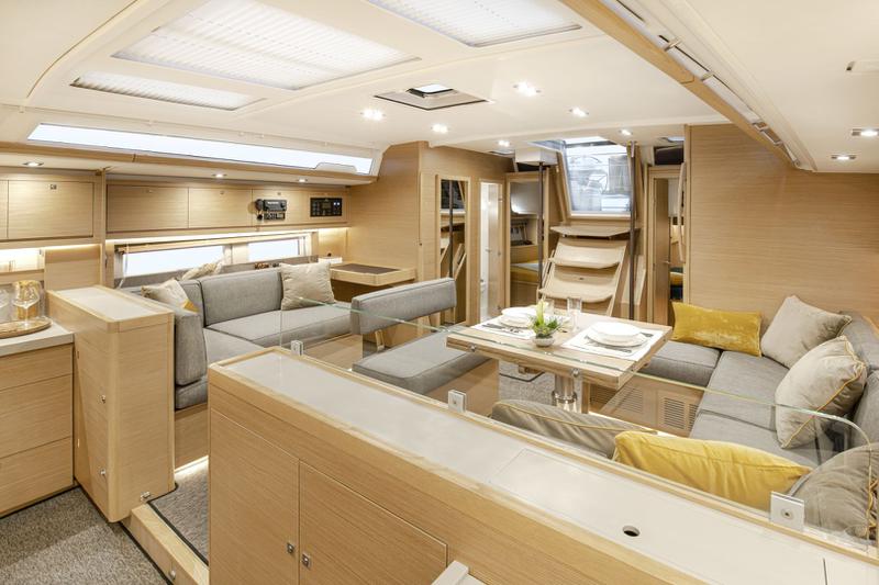 Book yachts online - sailboat - Dufour 530 A/C &amp; GEN - CHRISTIANNA XI - rent