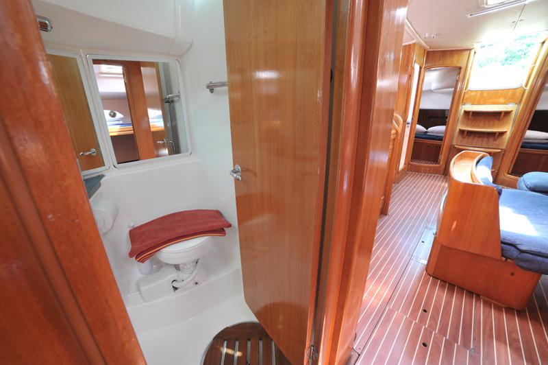 Book yachts online - sailboat - Bavaria 50 Cruiser - Tina - rent