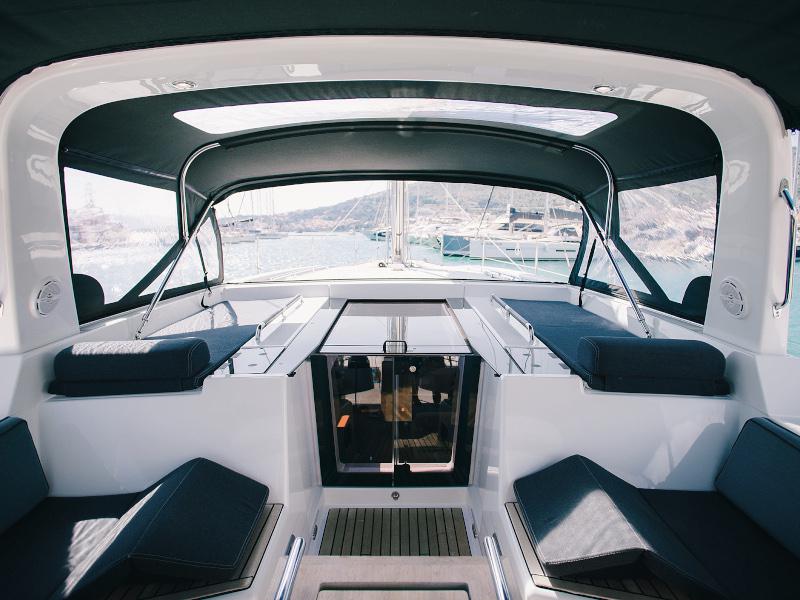 Book yachts online - sailboat - Oceanis 55 - Esther - rent