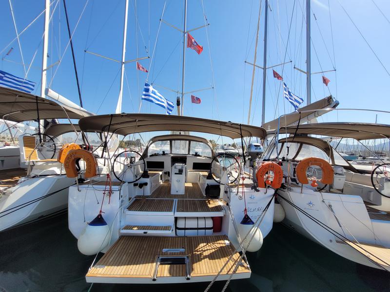 Book yachts online - sailboat - Sun Odyssey 490 (10) - ADEMARE - rent