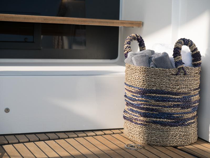 Book yachts online - catamaran - Lagoon 50 (5 cabs) Skippered - ADIAMO - rent