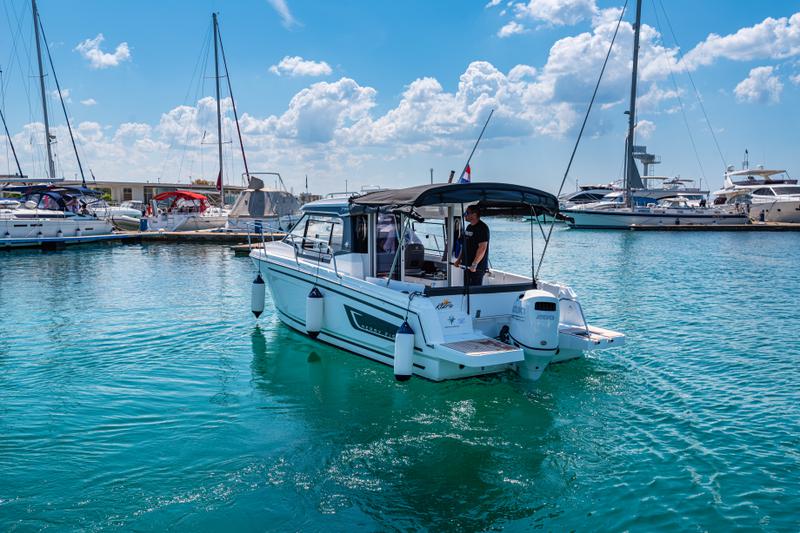 Book yachts online - motorboat - Merry Fisher 795 - Klapa - rent