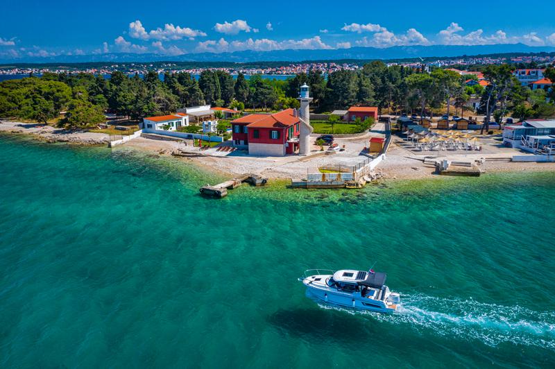 Book yachts online - motorboat - Merry Fisher 795 - Klapa - rent