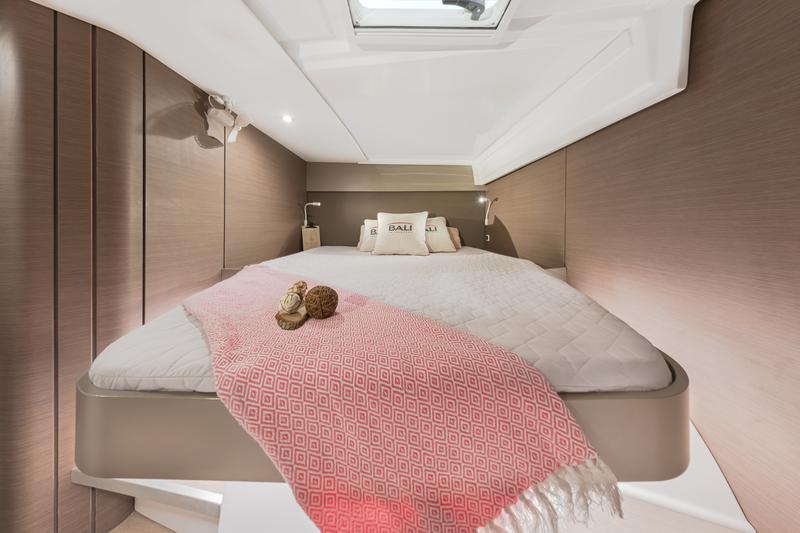 Book yachts online - catamaran - Bali Catspace SOMNIS - Somnis - rent