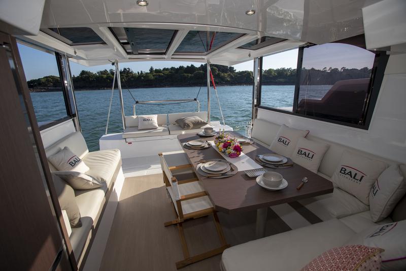 Book yachts online - catamaran - Bali Catspace SOMNIS - Somnis - rent