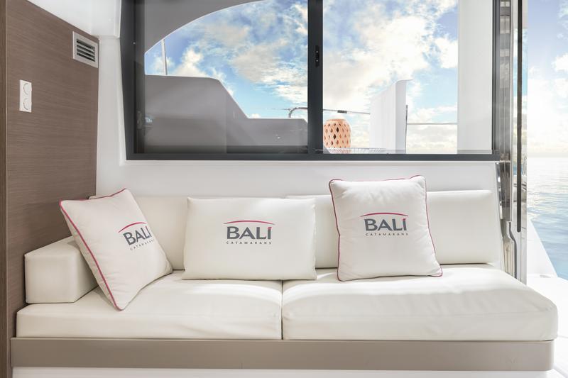 Book yachts online - catamaran - Bali Catspace SOMNIS - Somnis - rent
