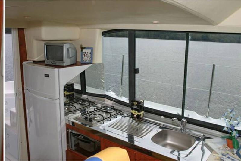 Book yachts online - motorboat - Estivale Duo - ILE DE FRANCE FR - rent