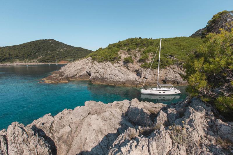 Book yachts online - sailboat - Jeanneau 54 - no name 1 - BLUE HULL, AC+GEN., UNDERWATER LIGHTS - rent