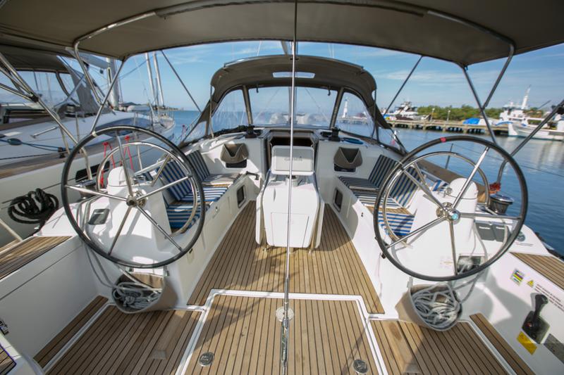 Book yachts online - sailboat - Sun Odyssey 479 - GUINNESS - rent
