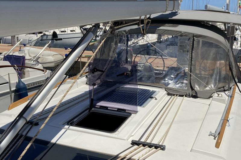 Book yachts online - sailboat - Dufour 382 Grand Large - Andreana - rent