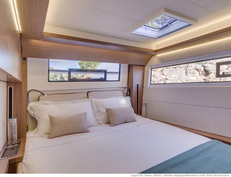 Book yachts online - catamaran - Lagoon 50 owner version - Sapphire - rent