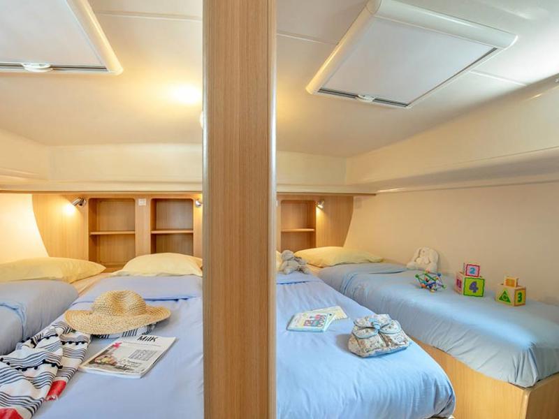 Book yachts online - motorboat - Octo Fly C - RHEINSBERG - rent