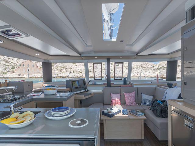 Book yachts online - catamaran - Astrea 42 - Pleasant Arbour - rent