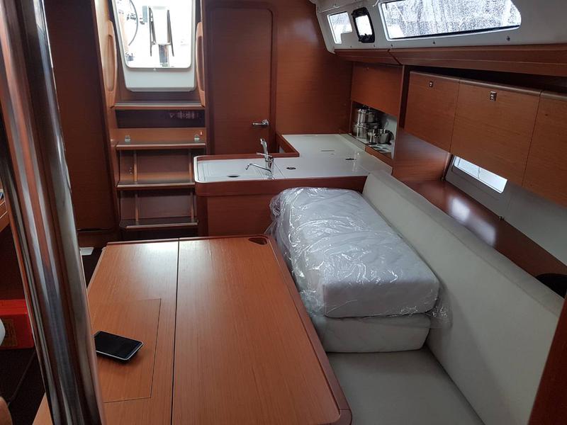 Book yachts online - sailboat - Dufour 360 Grand Large - Krka - rent