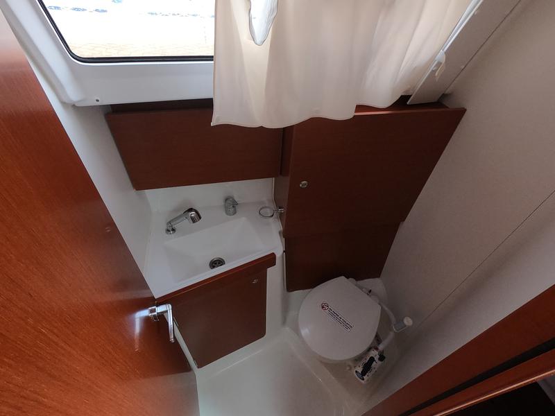 Book yachts online - sailboat - Oceanis 35.1 - Abeona - rent