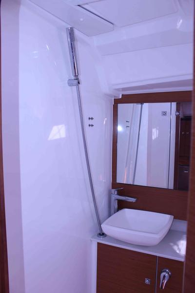 Book yachts online - sailboat - Dufour 430 Grand Large - Marlera - rent