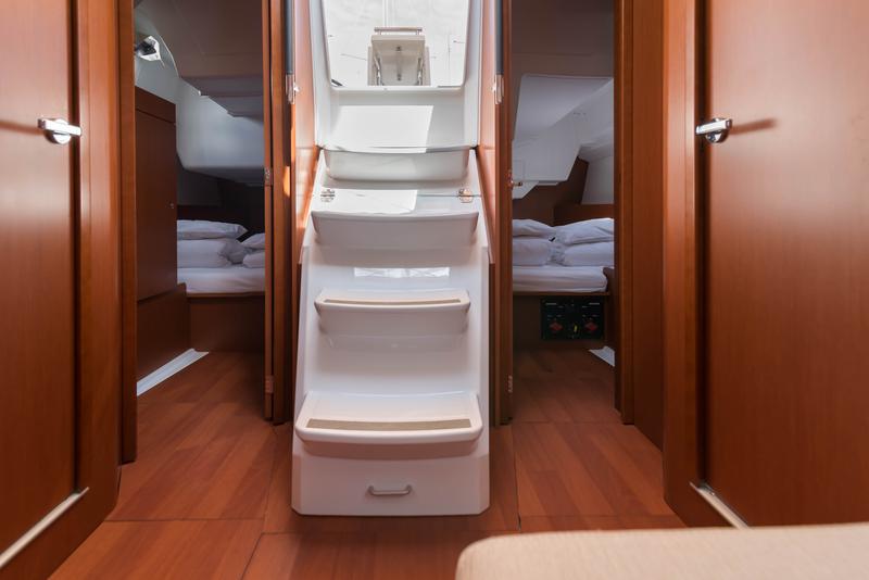 Book yachts online - sailboat - Oceanis 38.1 - Hydra - rent