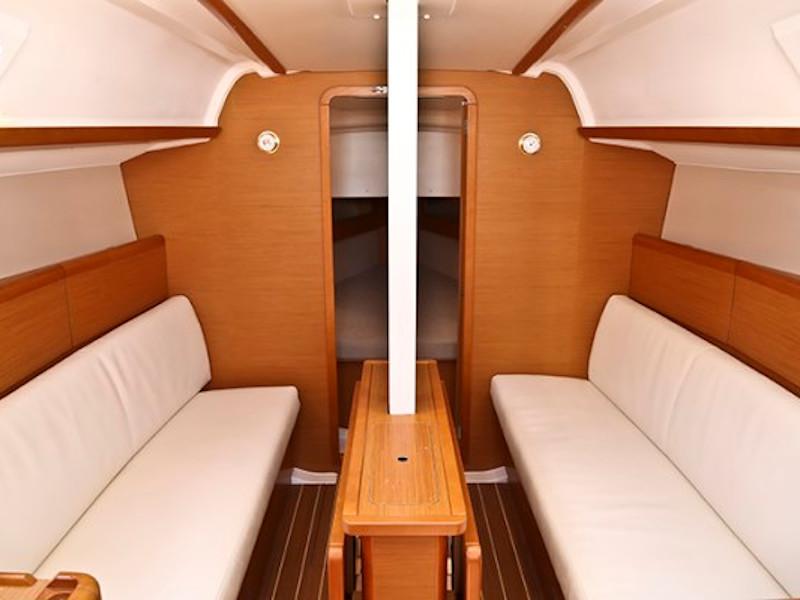 Book yachts online - sailboat - Sun Odyssey 33i - Eleni - rent