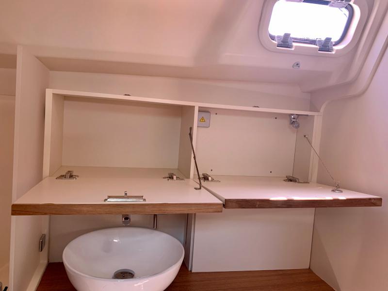 Book yachts online - sailboat - Hanse 445 - ZNAT - rent