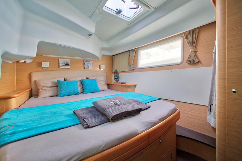 Book yachts online - catamaran - Lagoon 440 - UNIQUE - rent