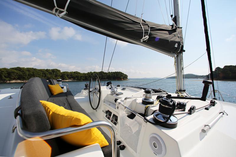 Book yachts online - catamaran - Lagoon 440 - UNIQUE - rent