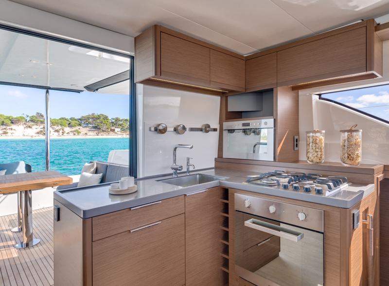 Book yachts online - catamaran - Lagoon 50 - OHANA - rent