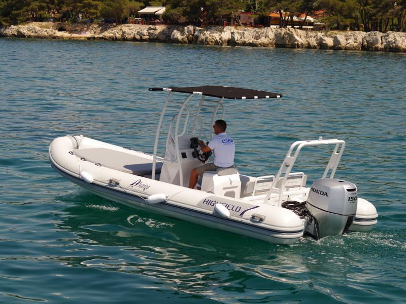 Book yachts online - motorboat - Highfield Patrol 660 - RIB No Name - rent