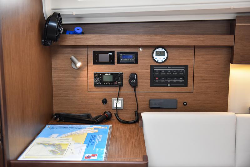 Book yachts online - sailboat - Oceanis 40.1 - EYLIN - rent